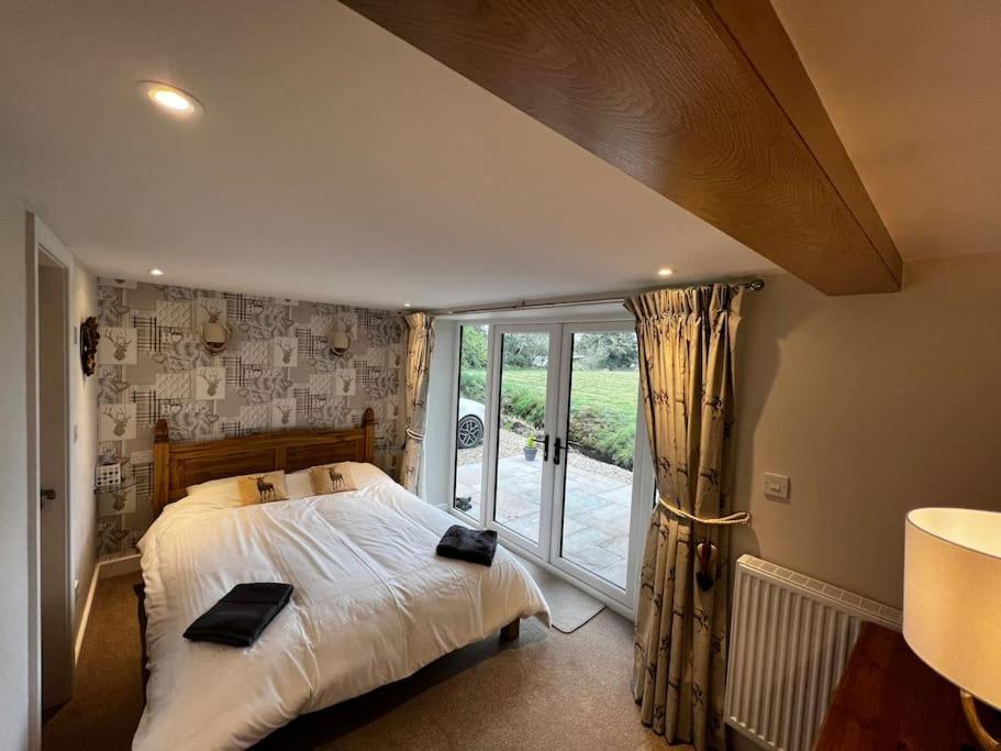 Cosy Alpine Cottage In The Heart Of Lancashire Catterall Exterior photo